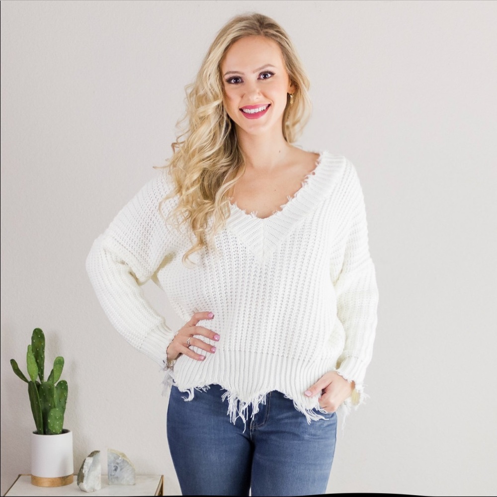 'Silent White' Knit Sweater